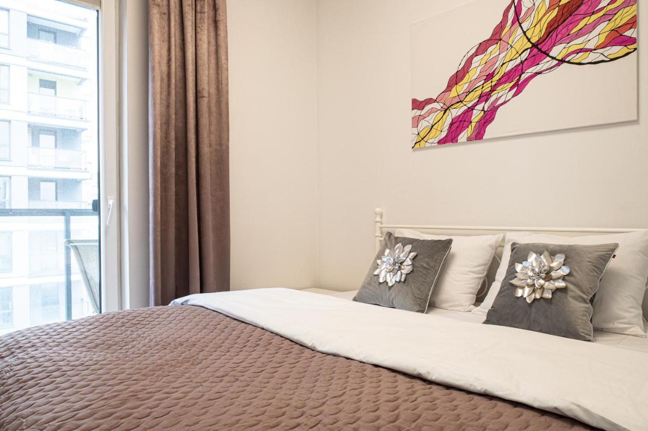 ורשה Wola Glamour Apartment מראה חיצוני תמונה