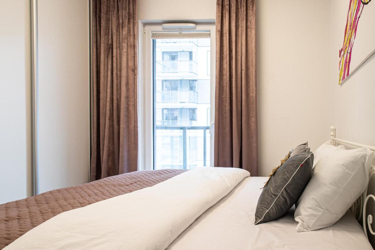 ורשה Wola Glamour Apartment מראה חיצוני תמונה
